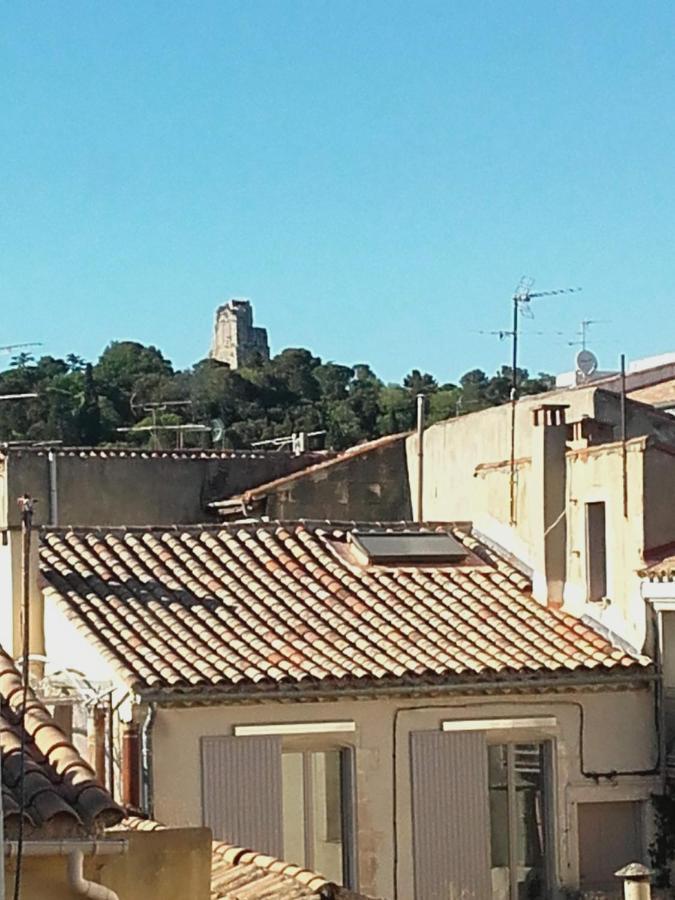 Le Calme Au Coeur De La Ville Ним Екстериор снимка